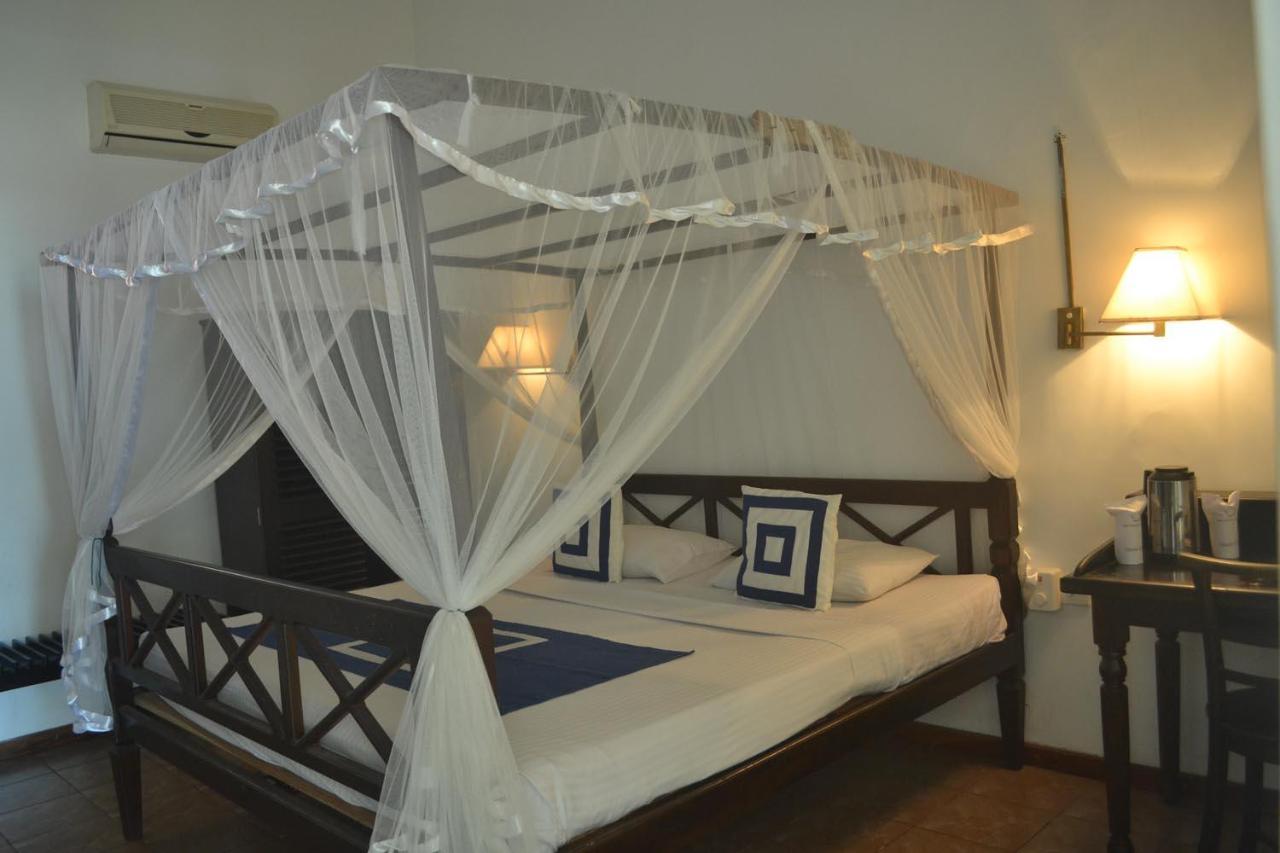 Rest House Matara Hotel Exterior photo